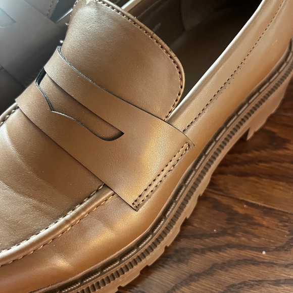 American Eagle Medium Brown Faux Leather Chucky Lug Sole Penny Loafers Size 9 - Picture 7 of 16